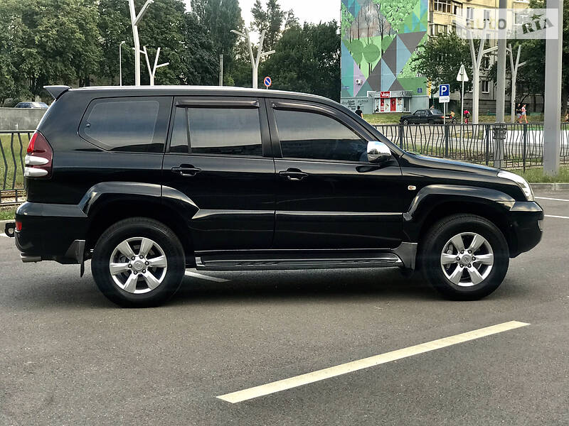 Позашляховик / Кросовер Toyota Land Cruiser Prado 2005 в Харкові