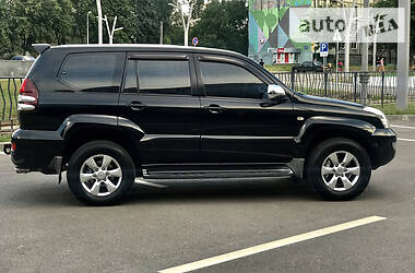 Позашляховик / Кросовер Toyota Land Cruiser Prado 2005 в 