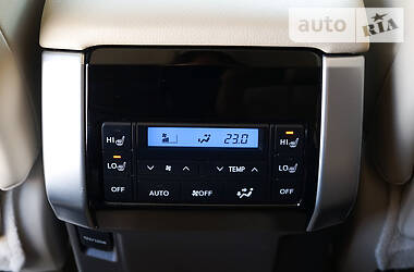 Універсал Toyota Land Cruiser Prado 2019 в 