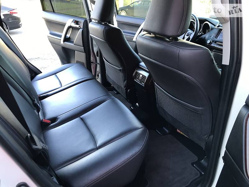 Позашляховик / Кросовер Toyota Land Cruiser Prado 2017 в Вінниці