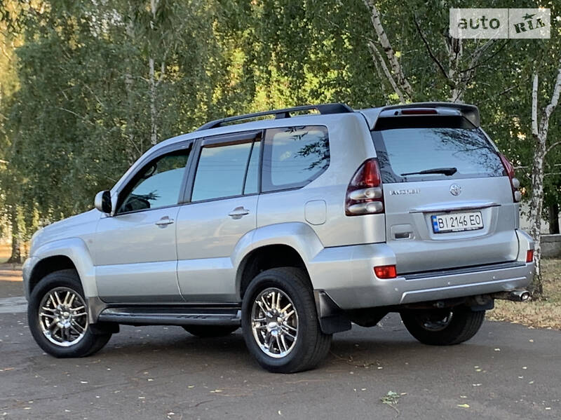 Позашляховик / Кросовер Toyota Land Cruiser Prado 2007 в Києві