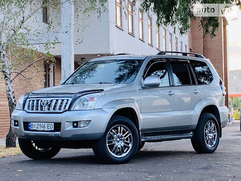 Позашляховик / Кросовер Toyota Land Cruiser Prado 2007 в Києві