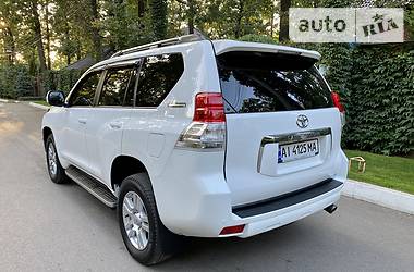 Внедорожник / Кроссовер Toyota Land Cruiser Prado 2011 в Киеве