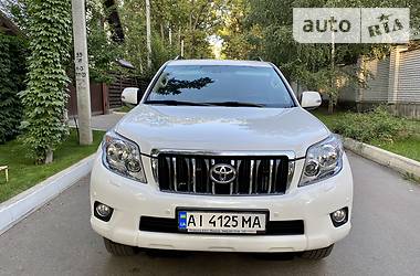 Внедорожник / Кроссовер Toyota Land Cruiser Prado 2011 в Киеве