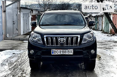 Внедорожник / Кроссовер Toyota Land Cruiser Prado 2010 в Тернополе