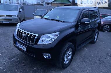 Позашляховик / Кросовер Toyota Land Cruiser Prado 2013 в Бучі