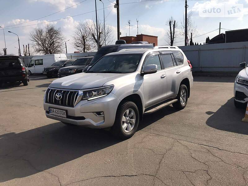 Внедорожник / Кроссовер Toyota Land Cruiser Prado 2018 в Киеве