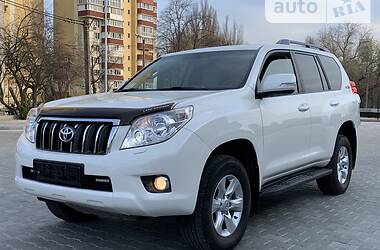 Внедорожник / Кроссовер Toyota Land Cruiser Prado 2013 в Киеве