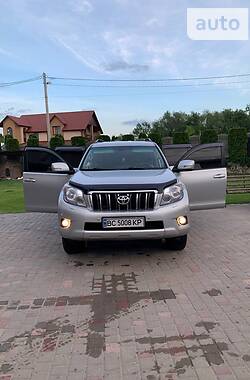 Позашляховик / Кросовер Toyota Land Cruiser Prado 2010 в Золочеві