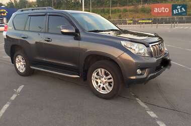 Внедорожник / Кроссовер Toyota Land Cruiser Prado 2010 в Харькове