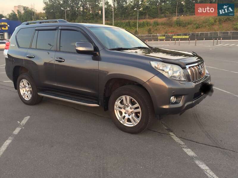 Позашляховик / Кросовер Toyota Land Cruiser Prado 2010 в Харкові фото 8 Позашляховик / Кросовер Toyota Land Cruiser Prado 2010 в Харкові