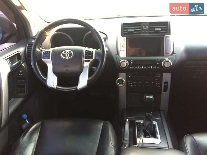Позашляховик / Кросовер Toyota Land Cruiser Prado 2010 в Харкові фото 13 Позашляховик / Кросовер Toyota Land Cruiser Prado 2010 в Харкові