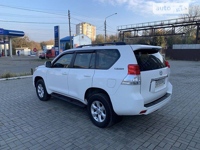 Внедорожник / Кроссовер Toyota Land Cruiser Prado 2012 в Черновцах