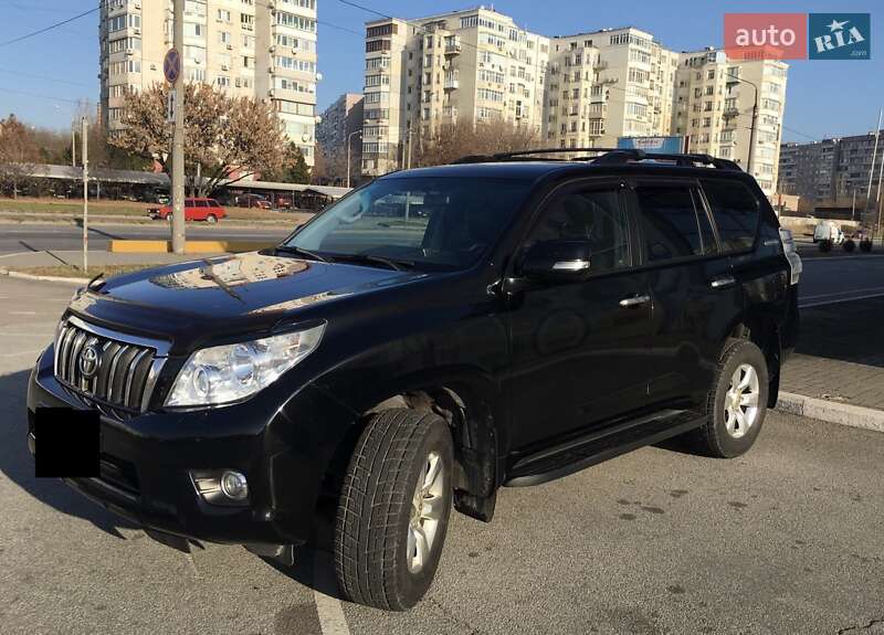 Внедорожник / Кроссовер Toyota Land Cruiser Prado 2012 в Киеве