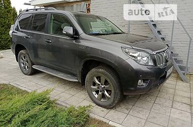 Позашляховик / Кросовер Toyota Land Cruiser Prado 2011 в Сумах