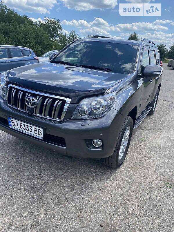 Внедорожник / Кроссовер Toyota Land Cruiser Prado 2011 в Кропивницком