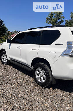 Внедорожник / Кроссовер Toyota Land Cruiser Prado 2012 в Харькове