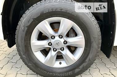 Позашляховик / Кросовер Toyota Land Cruiser Prado 2012 в 