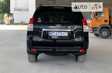 Позашляховик / Кросовер Toyota Land Cruiser Prado 2010 в Ужгороді