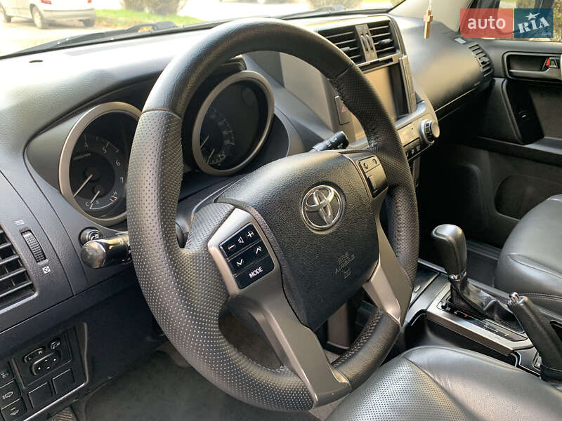 Внедорожник / Кроссовер Toyota Land Cruiser Prado 2013 в Тернополе фото 12 Внедорожник / Кроссовер Toyota Land Cruiser Prado 2013 в Тернополе