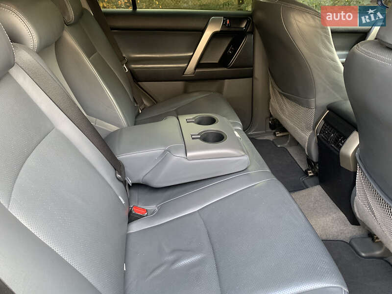 Внедорожник / Кроссовер Toyota Land Cruiser Prado 2013 в Тернополе фото 43 Внедорожник / Кроссовер Toyota Land Cruiser Prado 2013 в Тернополе