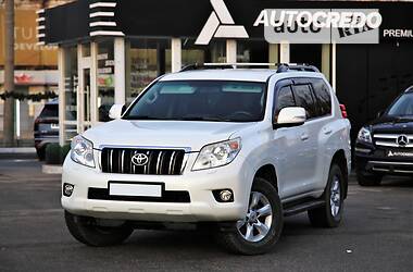 Внедорожник / Кроссовер Toyota Land Cruiser Prado 2010 в Харькове