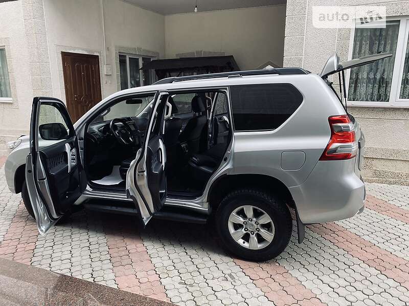 Внедорожник / Кроссовер Toyota Land Cruiser Prado 2014 в Тячеве