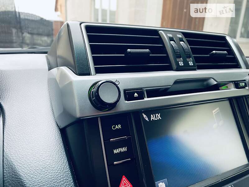 Внедорожник / Кроссовер Toyota Land Cruiser Prado 2014 в Тячеве