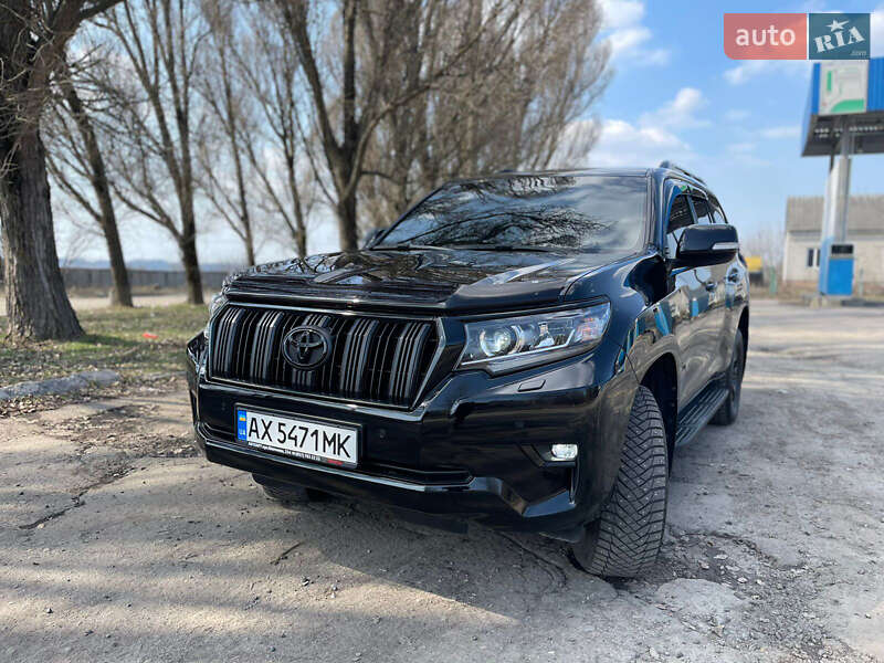 Позашляховик / Кросовер Toyota Land Cruiser Prado 2017 в Дніпрі фото 9 Позашляховик / Кросовер Toyota Land Cruiser Prado 2017 в Дніпрі