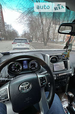 Внедорожник / Кроссовер Toyota Land Cruiser Prado 2012 в Днепре
