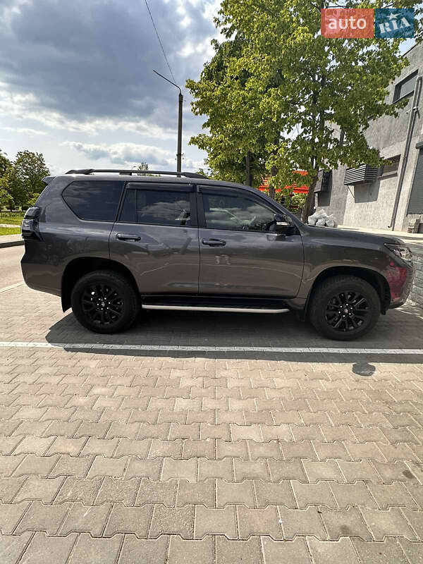 Позашляховик / Кросовер Toyota Land Cruiser Prado 2021 в Покрові