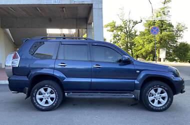 Внедорожник / Кроссовер Toyota Land Cruiser Prado 2004 в 