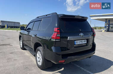 Внедорожник / Кроссовер Toyota Land Cruiser Prado 2019 в 