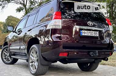 Позашляховик / Кросовер Toyota Land Cruiser Prado 2010 в Одесі