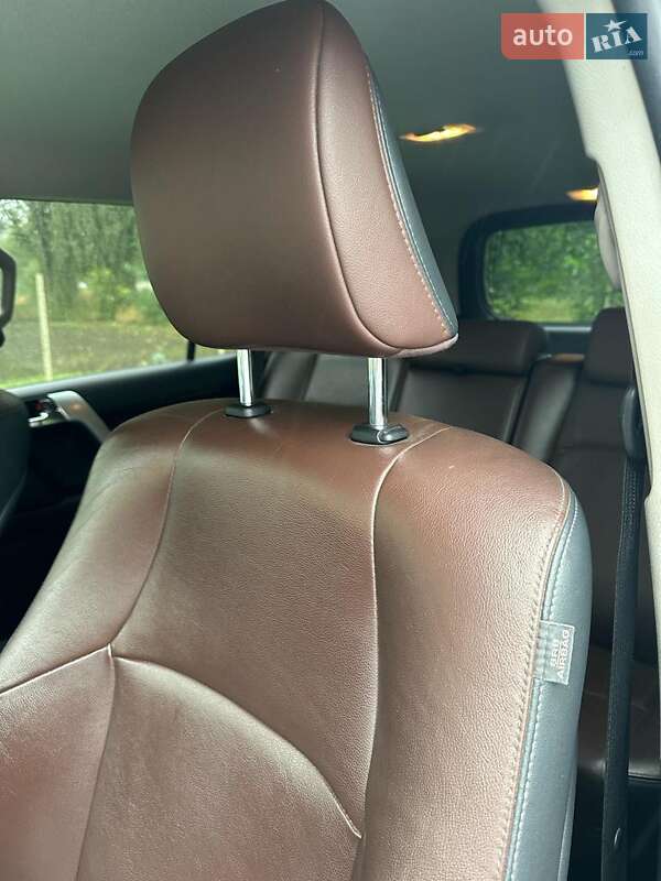 Внедорожник / Кроссовер Toyota Land Cruiser Prado 2016 в Романове