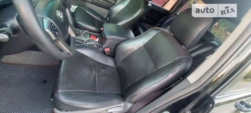 Внедорожник / Кроссовер Toyota Land Cruiser Prado 2012 в Кременчуге фото 23 Внедорожник / Кроссовер Toyota Land Cruiser Prado 2012 в Кременчуге