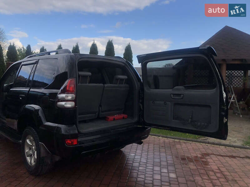 Позашляховик / Кросовер Toyota Land Cruiser Prado 2008 в Нововолинську