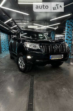 Внедорожник / Кроссовер Toyota Land Cruiser Prado 2017 в Киеве