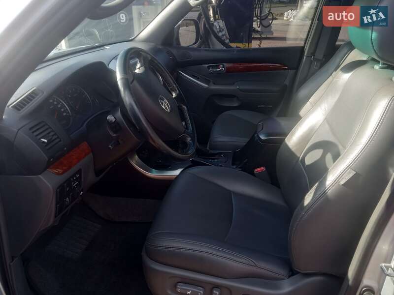 Внедорожник / Кроссовер Toyota Land Cruiser Prado 2006 в Харькове