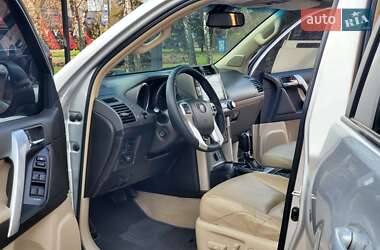 Внедорожник / Кроссовер Toyota Land Cruiser Prado 2012 в Кривом Роге