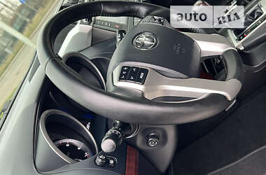 Внедорожник / Кроссовер Toyota Land Cruiser Prado 2013 в 