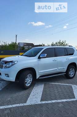 Внедорожник / Кроссовер Toyota Land Cruiser Prado 2010 в Ромнах