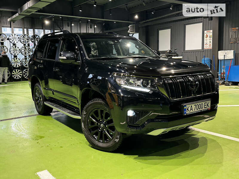 Позашляховик / Кросовер Toyota Land Cruiser Prado 2021 в Києві