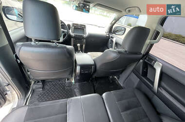 Позашляховик / Кросовер Toyota Land Cruiser Prado 2011 в Дніпрі