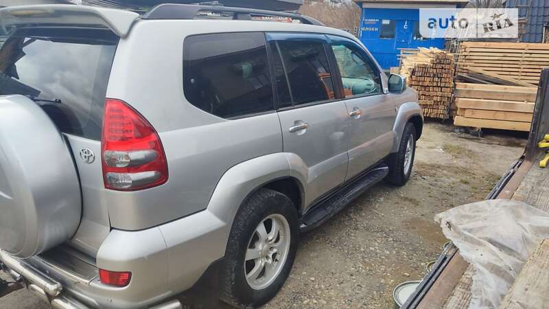 Позашляховик / Кросовер Toyota Land Cruiser Prado 2004 в Львові