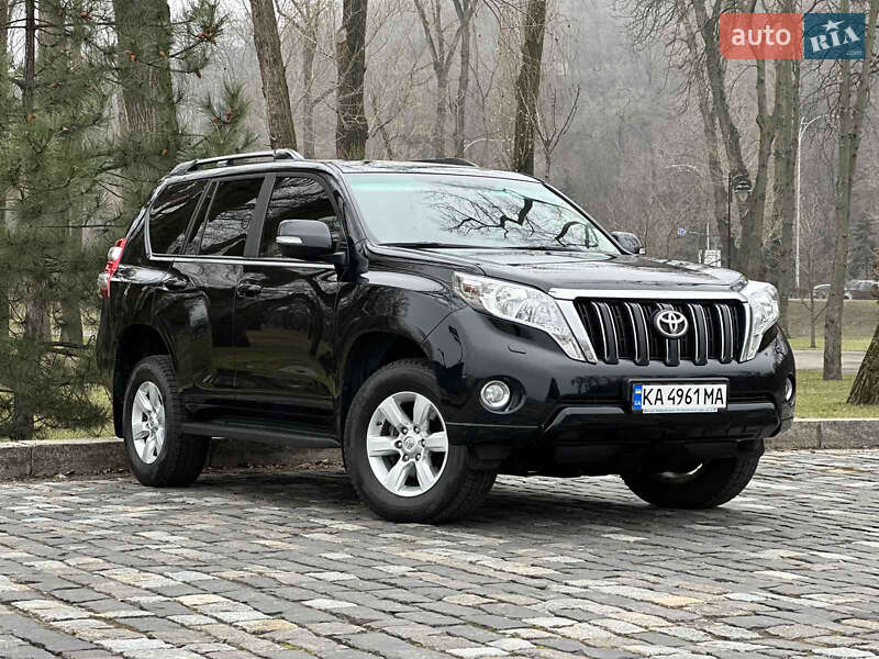 Внедорожник / Кроссовер Toyota Land Cruiser Prado 2016 в Сваляве