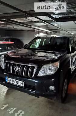 Внедорожник / Кроссовер Toyota Land Cruiser Prado 2010 в Киеве