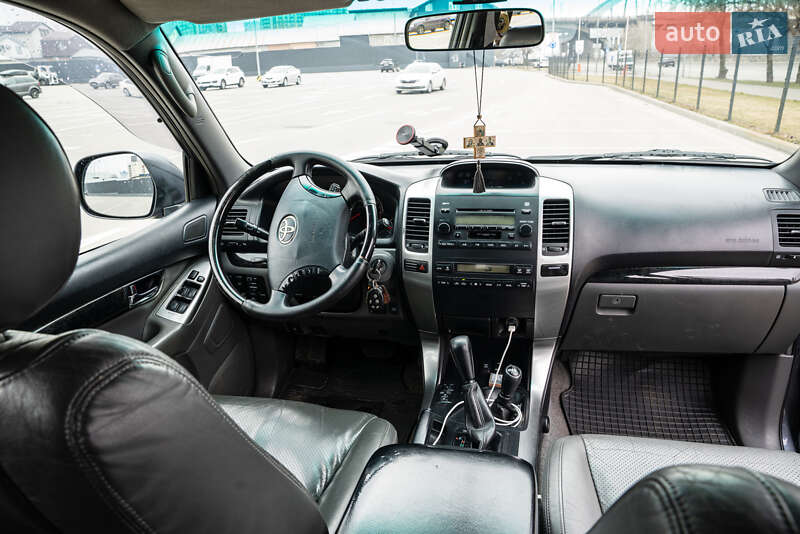 Позашляховик / Кросовер Toyota Land Cruiser Prado 2008 в Києві