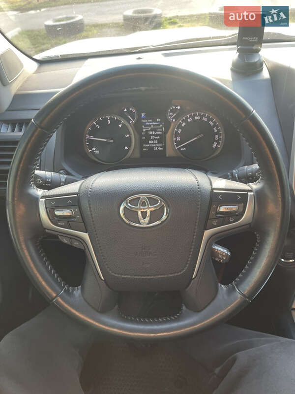 Внедорожник / Кроссовер Toyota Land Cruiser Prado 2019 в Одессе