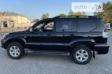 Позашляховик / Кросовер Toyota Land Cruiser Prado 2006 в Чернівцях